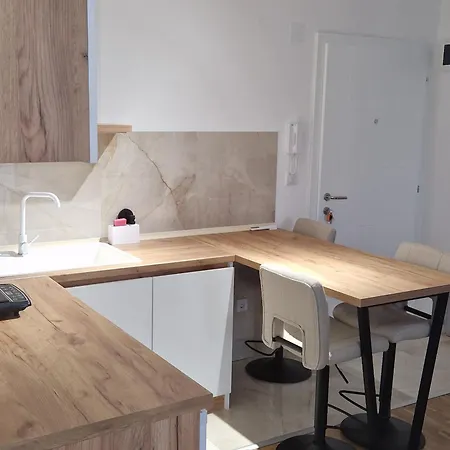 Mb Lux Apartment